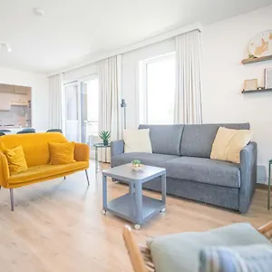 https://between-waves.hotelsghent.com